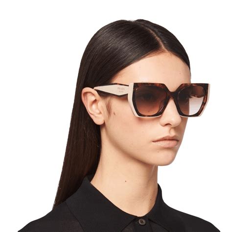 Sunglasses Prada PR 15WS (01R0A6) 